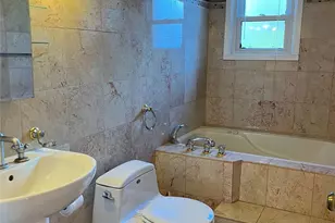 429 E Park Ave, Long Beach, NY 11561 - Photo 13