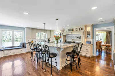 1 Kings Court, Hauppauge, NY 11788 - Photo 17