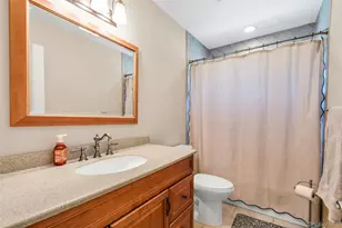 1 Kings Ct, Hauppauge, NY 11788 - Photo 39