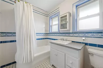 147 Church Avenue, Islip, NY 11751 - Photo 23