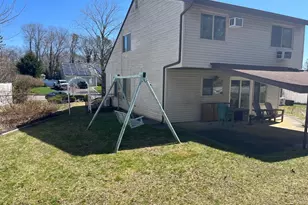 173 Sequoia Dr, Coram, NY 11727 - Photo 5