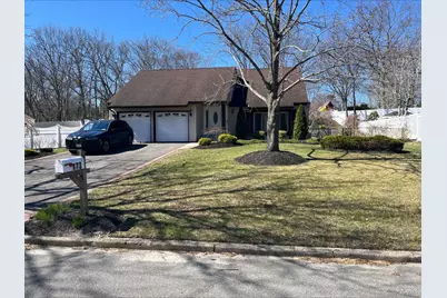 173 Sequoia Drive, Coram, NY 11727 - Photo 3