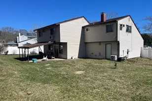 173 Sequoia Dr, Coram, NY 11727 - Photo 3