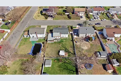 106 Bergold Street, Brentwood, NY 11717 - Photo 27