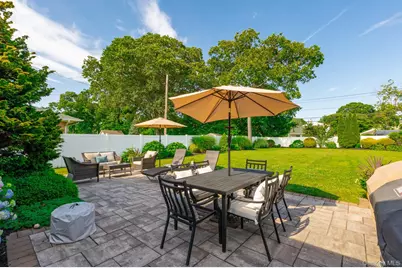 157 Sayville Boulevard, Sayville, NY 11782 - Photo 29