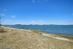 7 Waterview Dr, Port Jefferson, NY 11777 - Photo 33