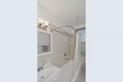 472 Gramatan Avenue #I1, Mount Vernon, NY 10552 - Photo 9