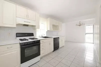 69-11 62nd Drive, Middle Village, NY 11379 - Photo 17