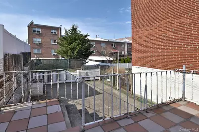 69-11 62nd Drive, Middle Village, NY 11379 - Photo 23