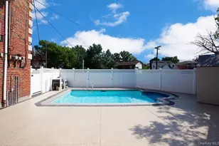 154-61 20th Ave, Whitestone, NY 11357 - Photo 17