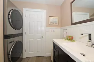 17 Central Ave, Amityville, NY 11701 - Photo 25