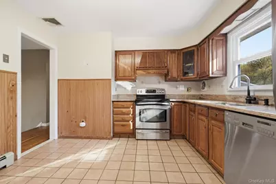 140 Chestnut Ridge Road, Mahopac, NY 10541 - Photo 7