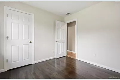 140 Chestnut Ridge Road, Mahopac, NY 10541 - Photo 17