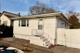 43 Johnson Ave, Ronkonkoma, NY 11779 - Photo 3