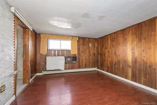 11 Lee Ct, Great Neck, NY 11024 - Photo 17