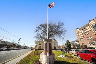 623 Willow Street, Mamaroneck, NY 10543 - Photo 5