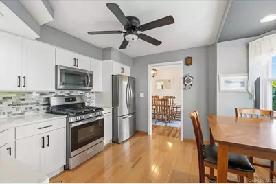 13 Spruce Street, Hicksville, NY 11801 - Photo 5