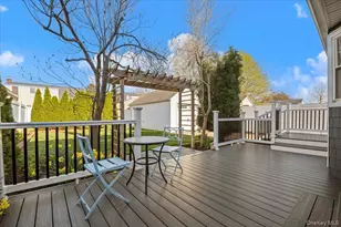 13 Spruce St, Hicksville, NY 11801 - Photo 21