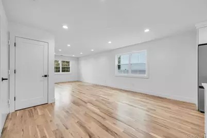 27 Elizabeth Court, Hempstead, NY 11550 - Photo 13