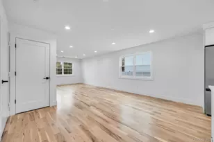 27 Elizabeth Ct, Hempstead, NY 11550 - Photo 13