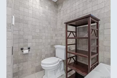 16 Kenilworth Road, Mineola, NY 11501 - Photo 29