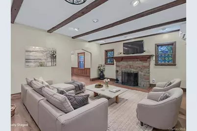 16 Kenilworth Road, Mineola, NY 11501 - Photo 5