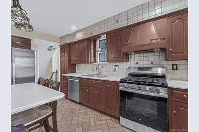 16 Kenilworth Road, Mineola, NY 11501 - Photo 13