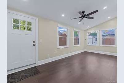 16 Kenilworth Road, Mineola, NY 11501 - Photo 13
