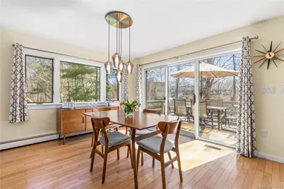 21 Tulip Tree Lane, Mamaroneck, NY 10543 - Photo 11