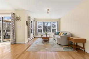 21 Tulip Tree Ln, Mamaroneck, NY 10543 - Photo 9