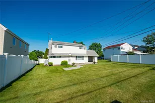 471 Division Ave, Hicksville, NY 11801 - Photo 7