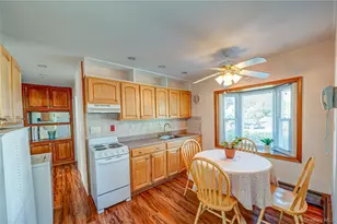 471 Division Ave, Hicksville, NY 11801 - Photo 9