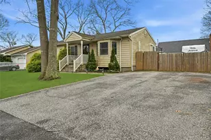 12 Wilson Ave, East Moriches, NY 11940 - Photo 3