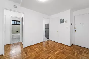 21-80 33rd Rd, Astoria, NY 11106 - Photo 9