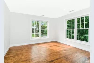 1 Kewanee Road, New Rochelle, NY 10804 - Photo 17