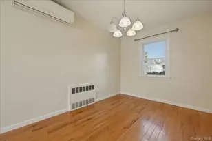 1719 William St, Merrick, NY 11566 - Photo 13