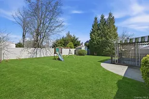 1719 William St, Merrick, NY 11566 - Photo 35