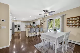 19 Apple Hill Dr, Cortlandt Manor, NY 10567 - Photo 9