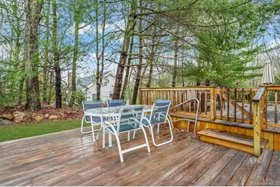 128 Springy Banks Road, East Hampton, NY 11937 - Photo 11