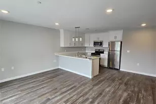 221 Eastview Dr, Central Islip, NY 11722 - Photo 3