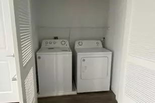 221 Eastview Dr, Central Islip, NY 11722 - Photo 9