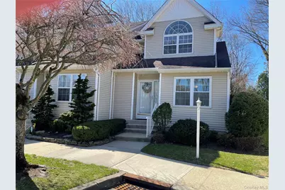 10 Heckscher Spur Road, East Islip, NY 11730 - Photo 1