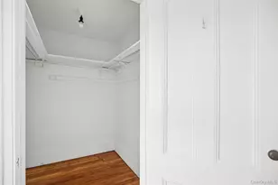 208 Wheatley Rd, Old Westbury, NY 11568 - Photo 29