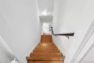 208 Wheatley Rd, Old Westbury, NY 11568 - Photo 31