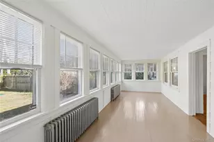 208 Wheatley Rd, Old Westbury, NY 11568 - Photo 15