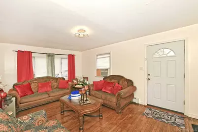 32 Coolidge Street, Bellmore, NY 11710 - Photo 5