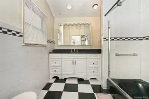32 Coolidge St, Bellmore, NY 11710 - Photo 17