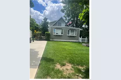 32 Coolidge Street, Bellmore, NY 11710 - Photo 3