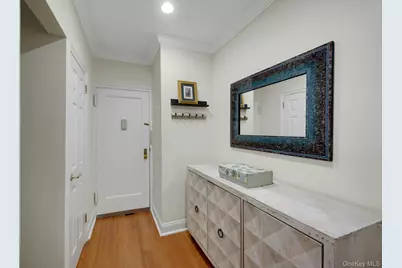 68 E Hartsdale Avenue #5M, Hartsdale, NY 10530 - Photo 3