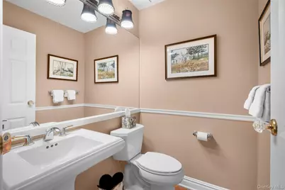 1102 Fairway Green, Mamaroneck, NY 10543 - Photo 17